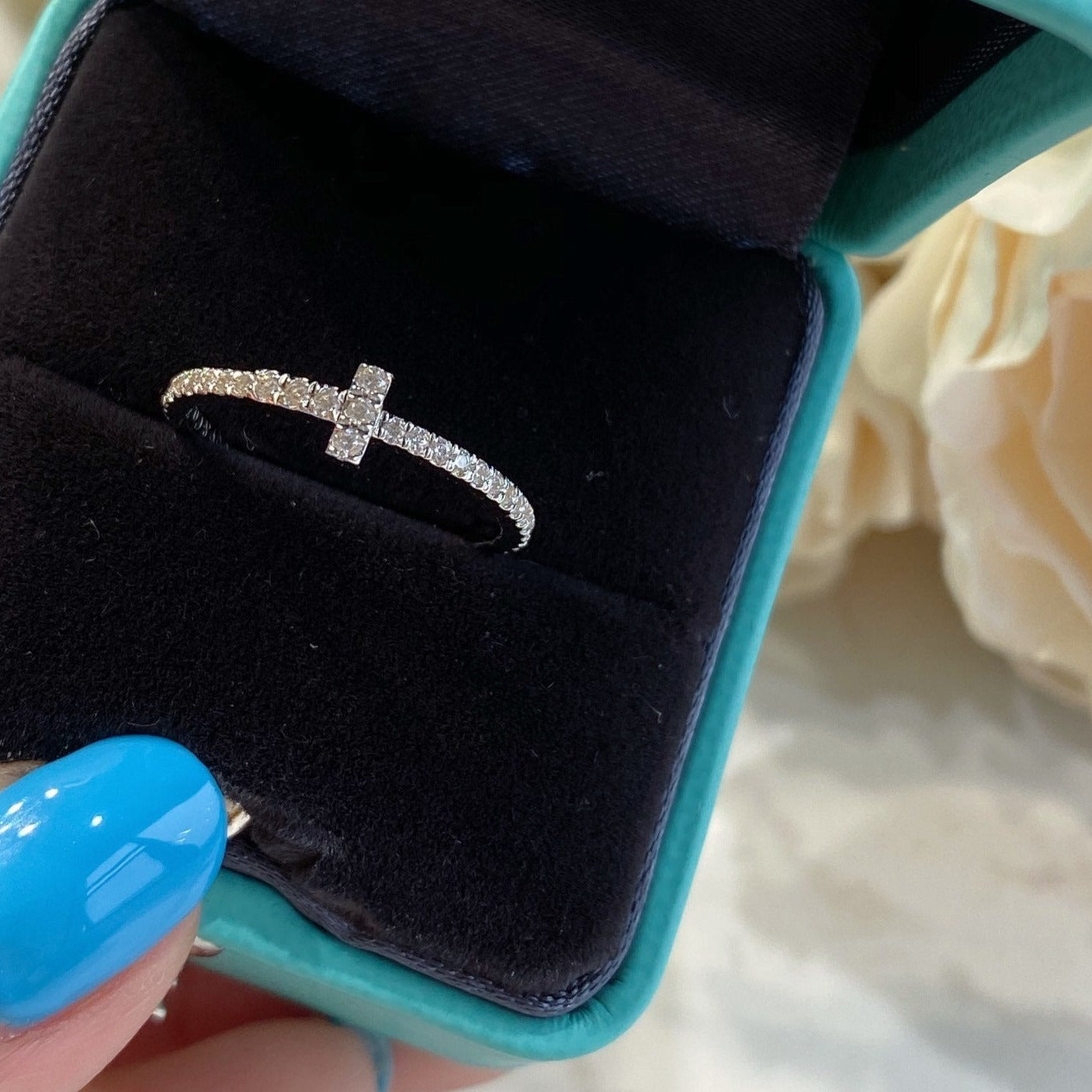 TIFFANY T SMALL RING DIAMOND SILVER
