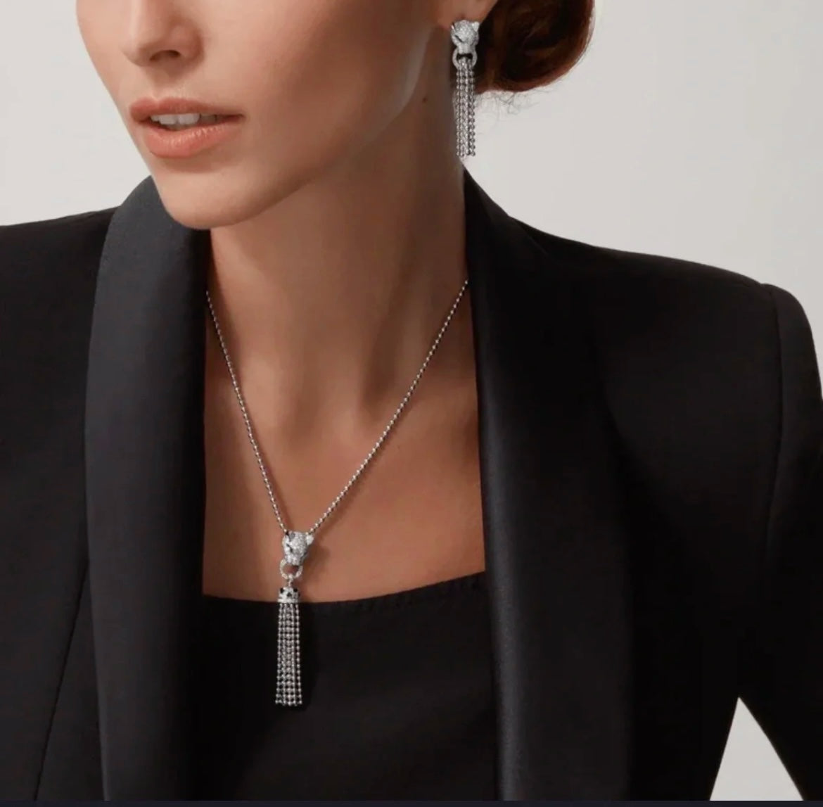 CARTIER PANTHERE PEDANT DIAMOND NECKLACE