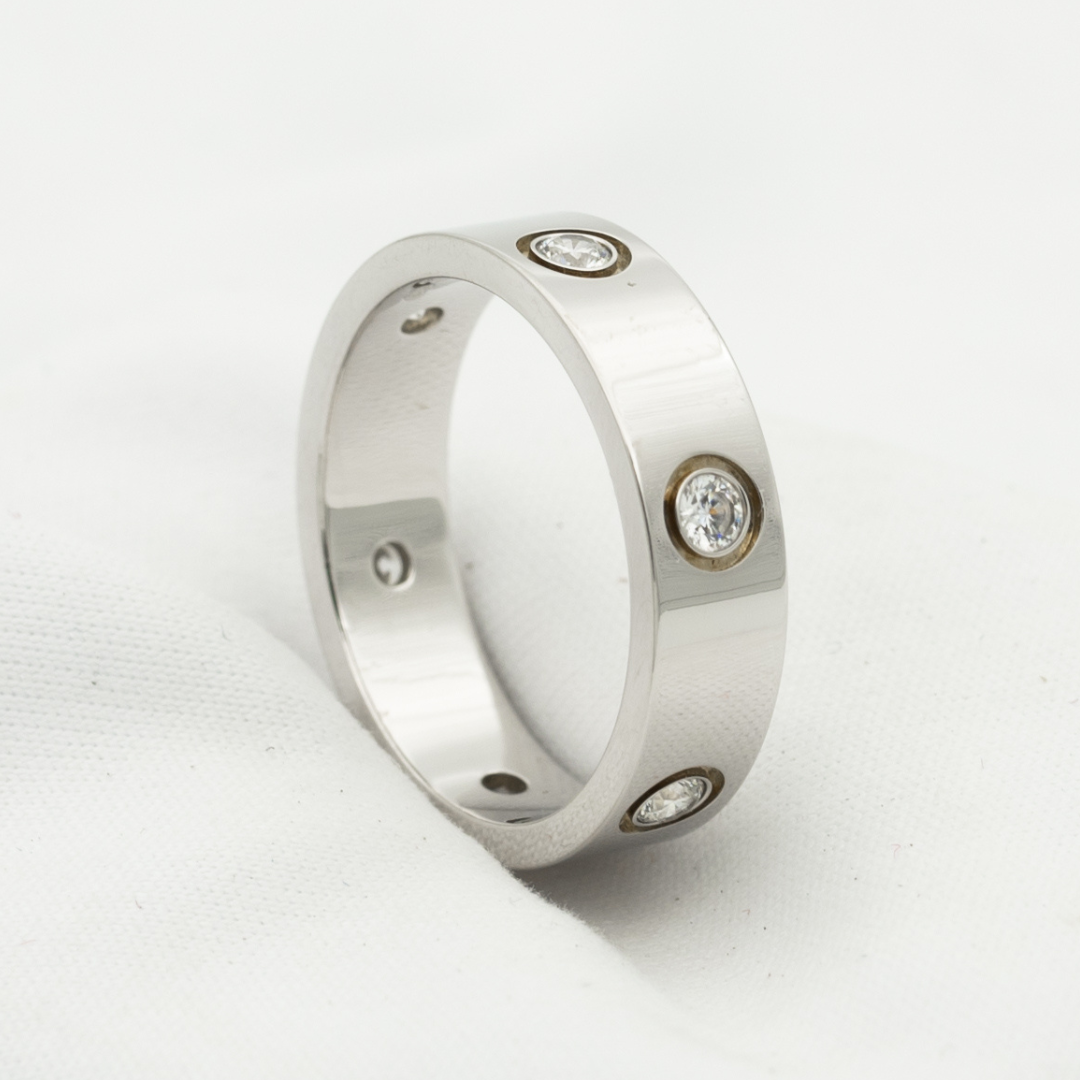 CARTIER LOVE RING 5.5MM 6 DIAMONDS