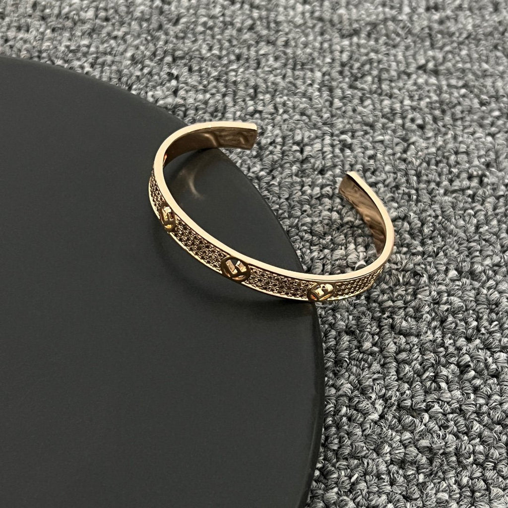 FENDI F BRACELET PINK GOLD DIAMOND CUFF
