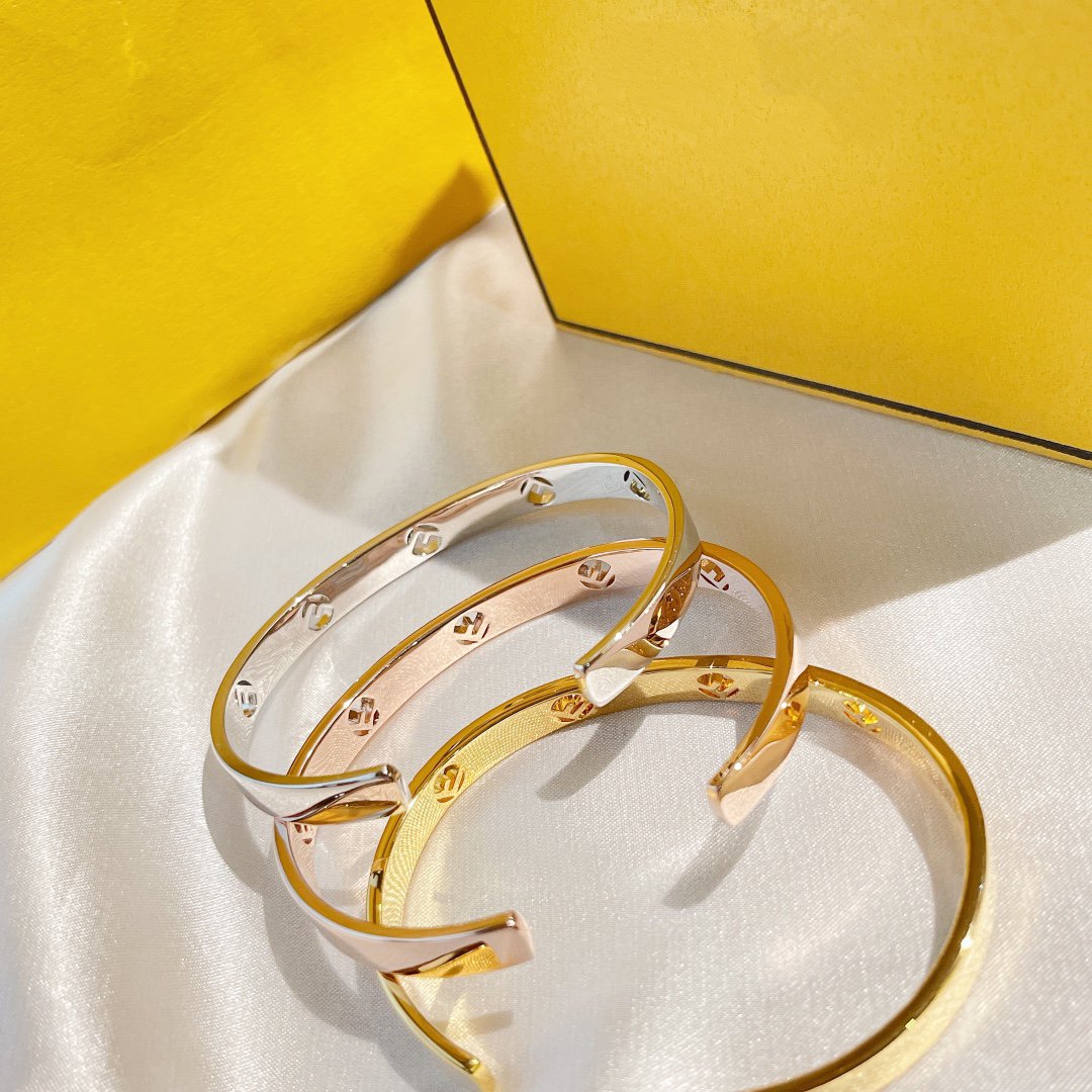FENDI F BRACELET PINK GOLD DIAMOND CUFF