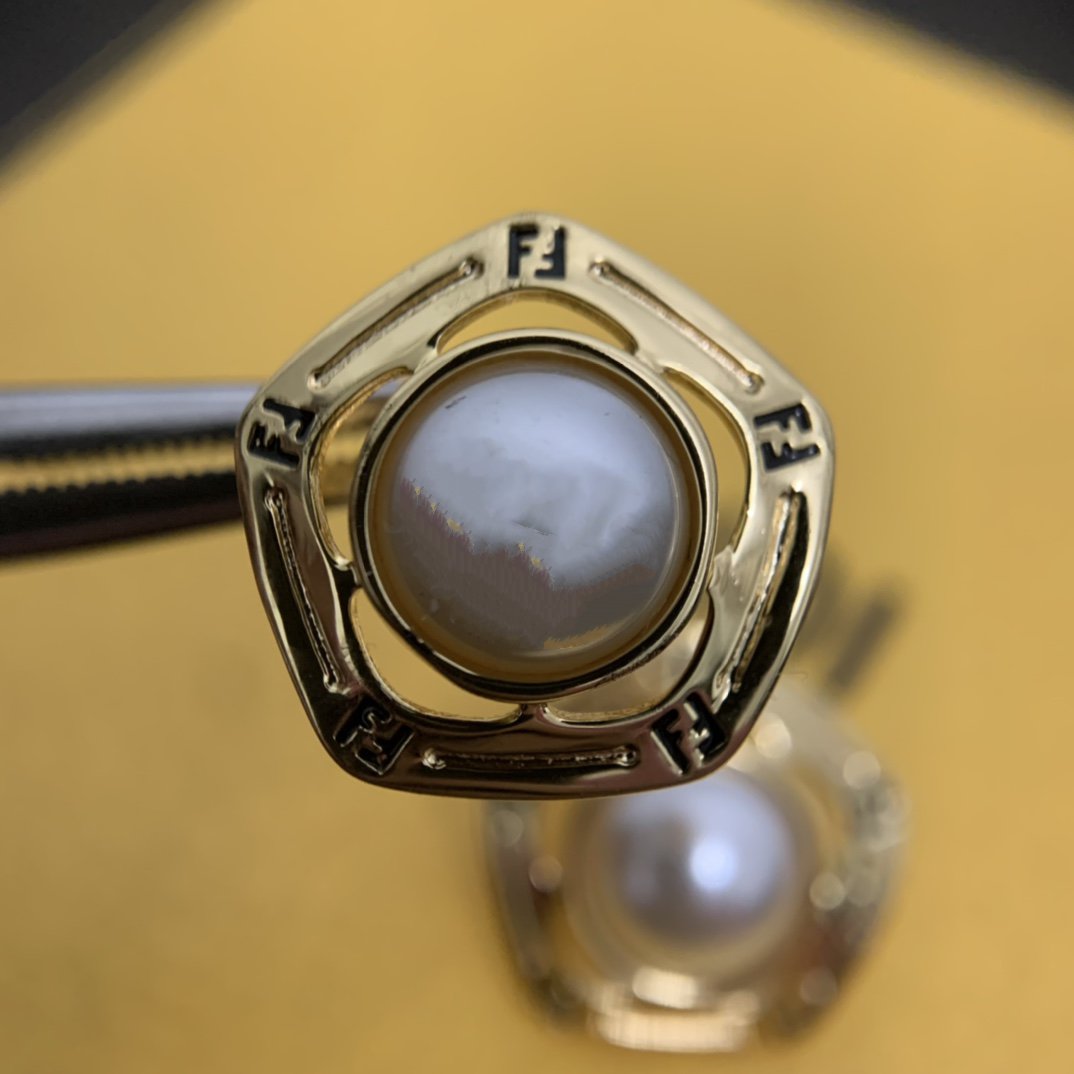 FENDI FF PEARL GOLD EARRINGS