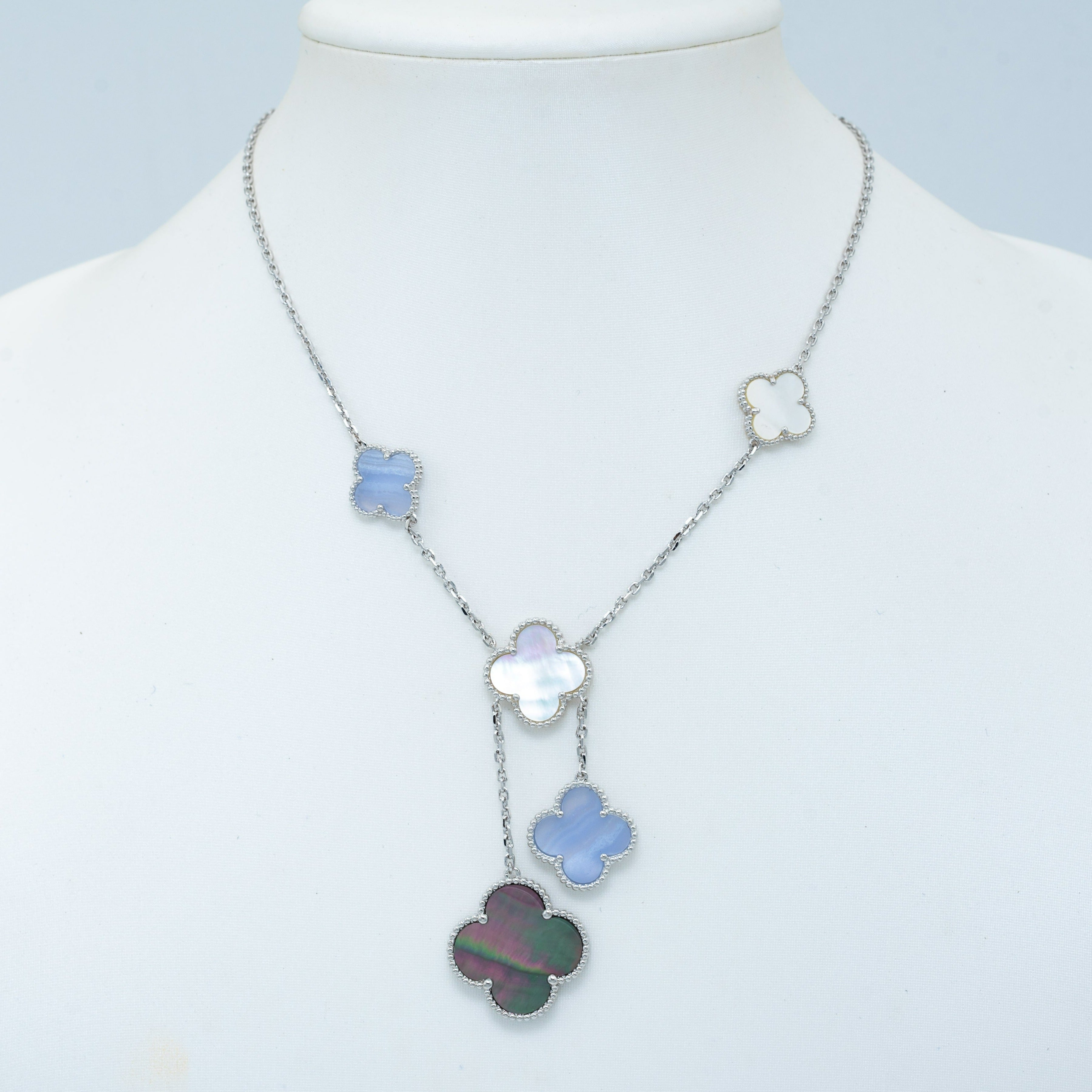 Van Cleef & Arpels CLOVER MOP CHALCEDONY NECKLACE SILVER 6 MOTIF