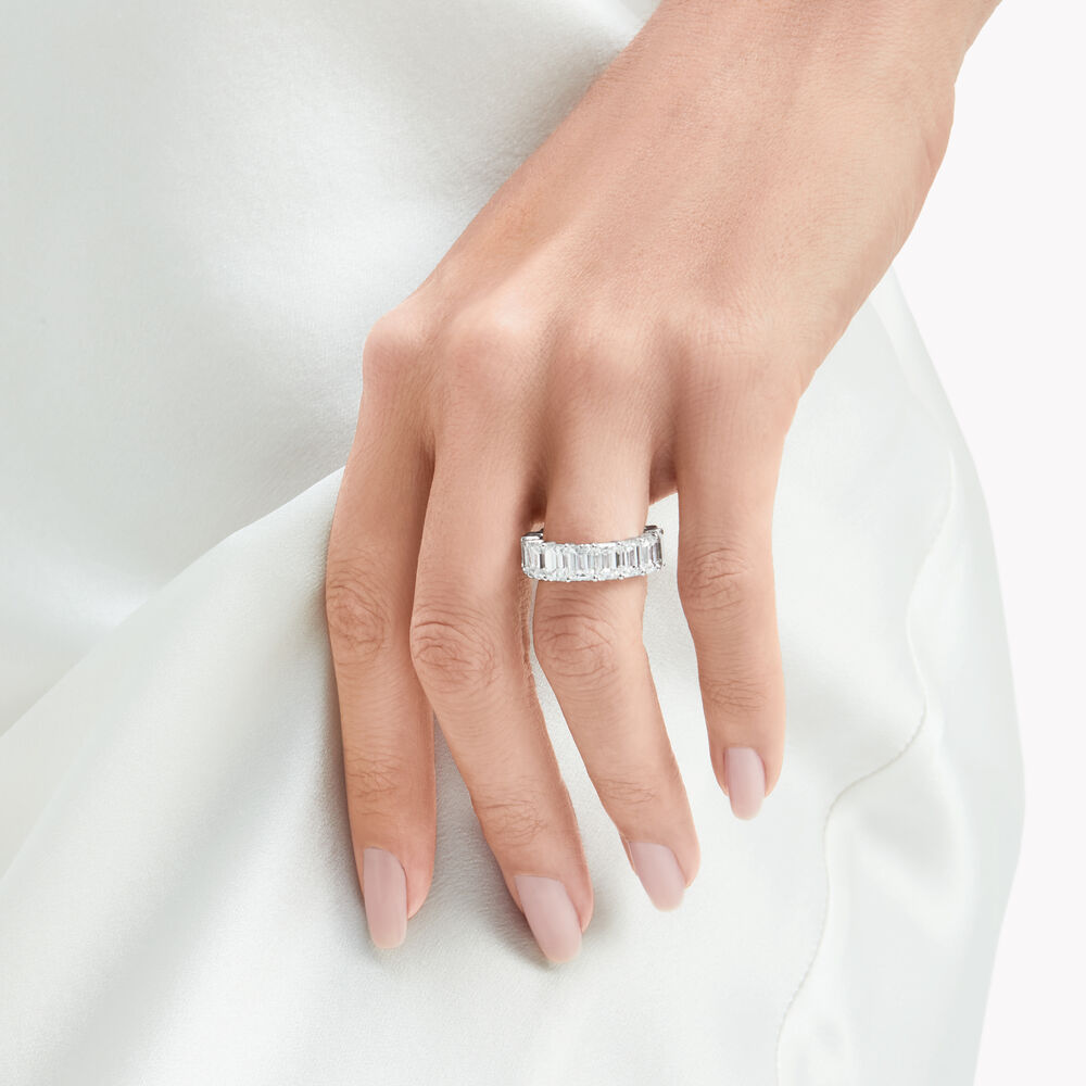 GRAFF EMERALD CUT SILVER DIAMOND BAND RING