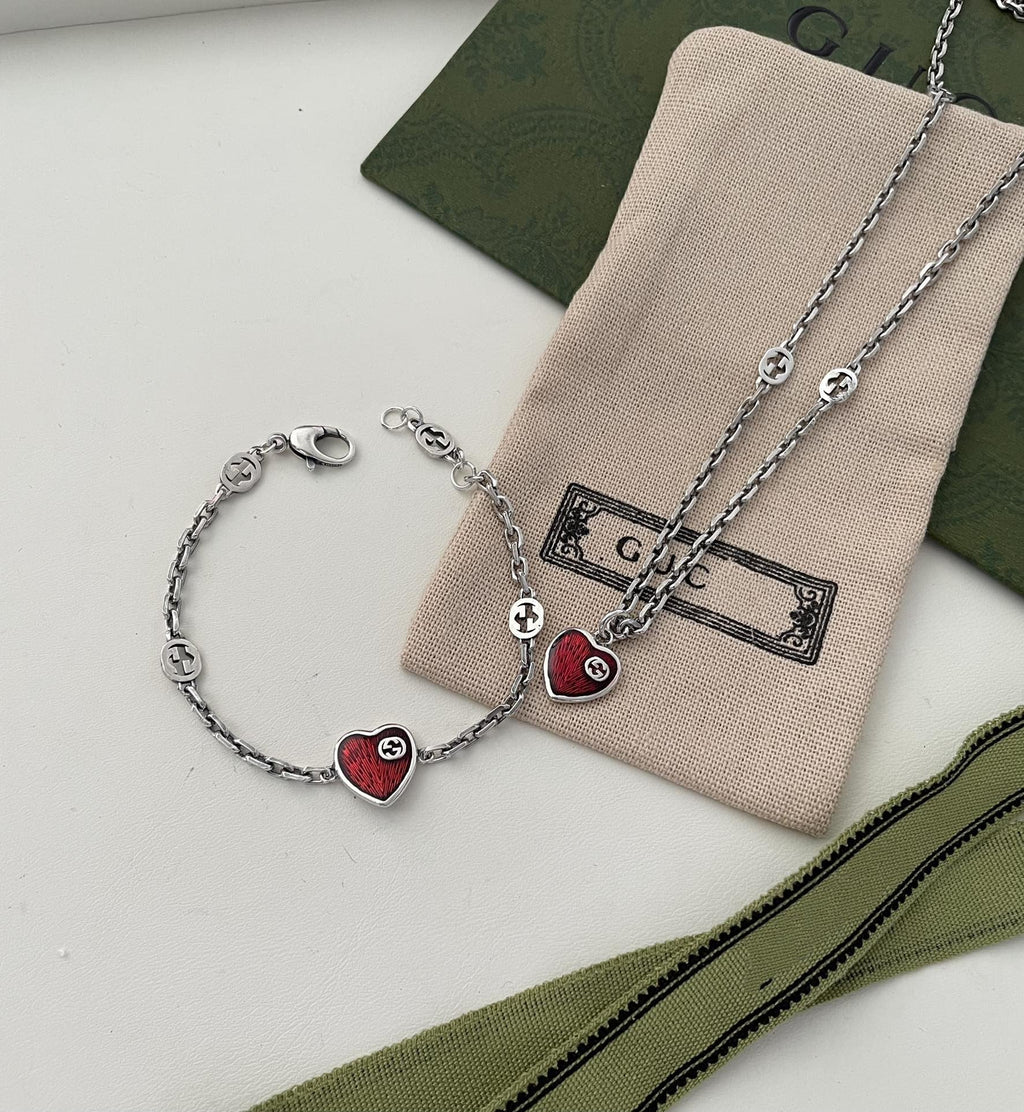 GUCCI HEARTS STERLING SILVER RED ENAMEL PENDANT NECKLACE