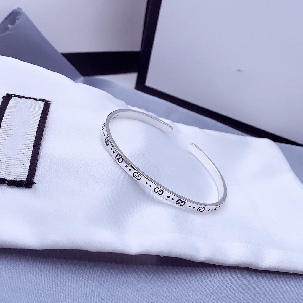 GUCCI Gucci Icon Silver Bangle Bracelet - 14K Gold Plated Sterling Silver