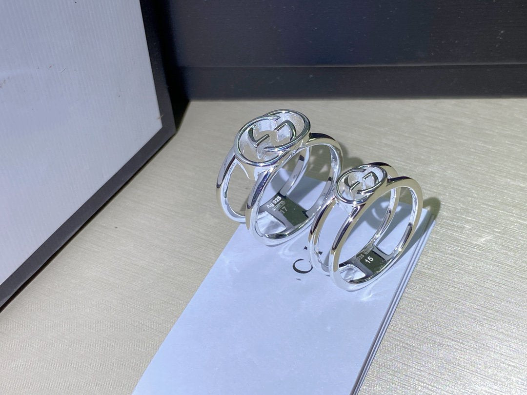 GUCCI RING MIT BREITEM OFFENEM BAND