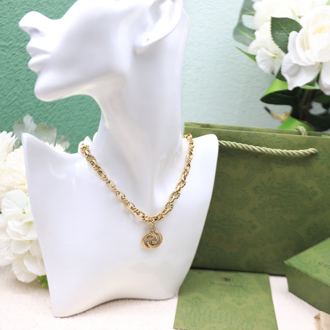 GUCCI FANCY LINK CHAIN GOLD NECKLACE ALPHABET