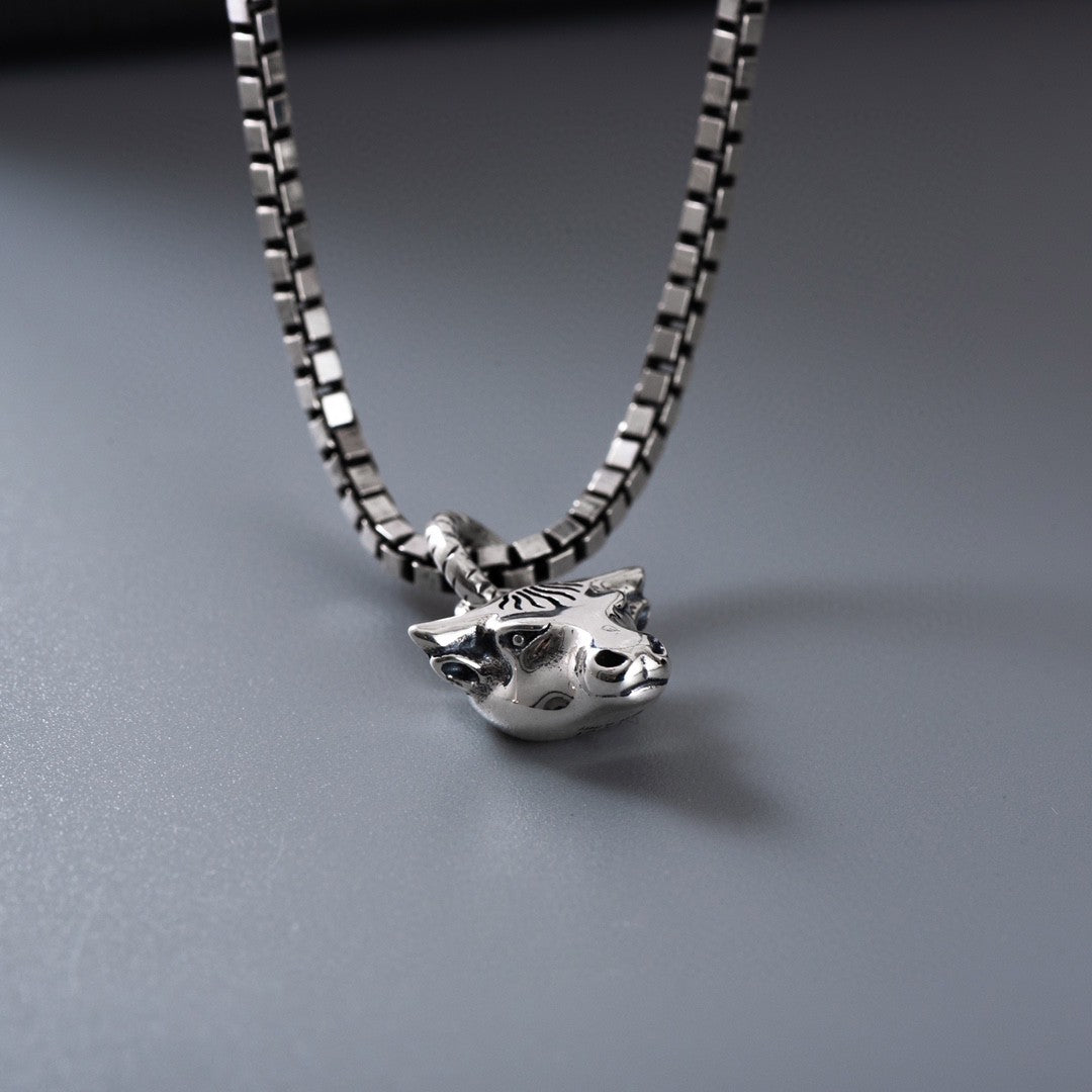 GUCCI DOUBLE CLASSIC RETRO STERLING SILVER COW  NECKLACE