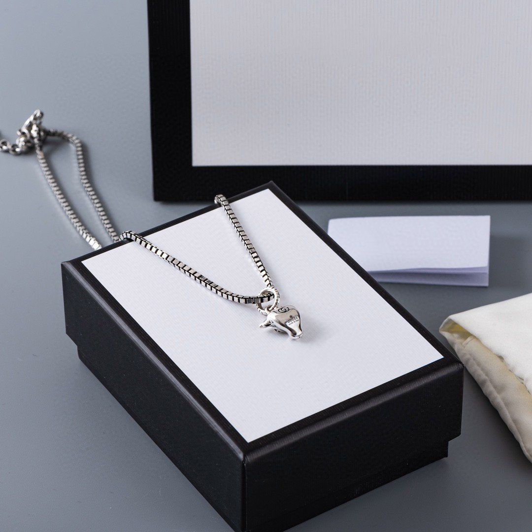 GUCCI DOUBLE CLASSIC RETRO STERLING SILVER COW  NECKLACE