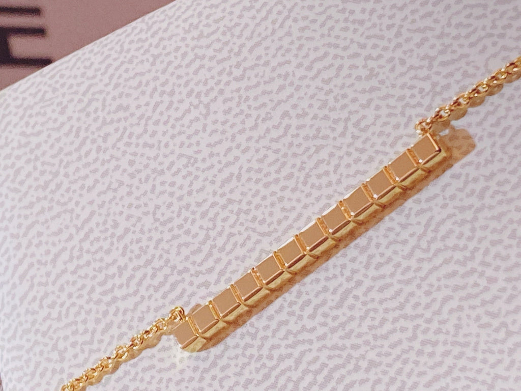 CHOPARD ICE CUBE NECKLACE
