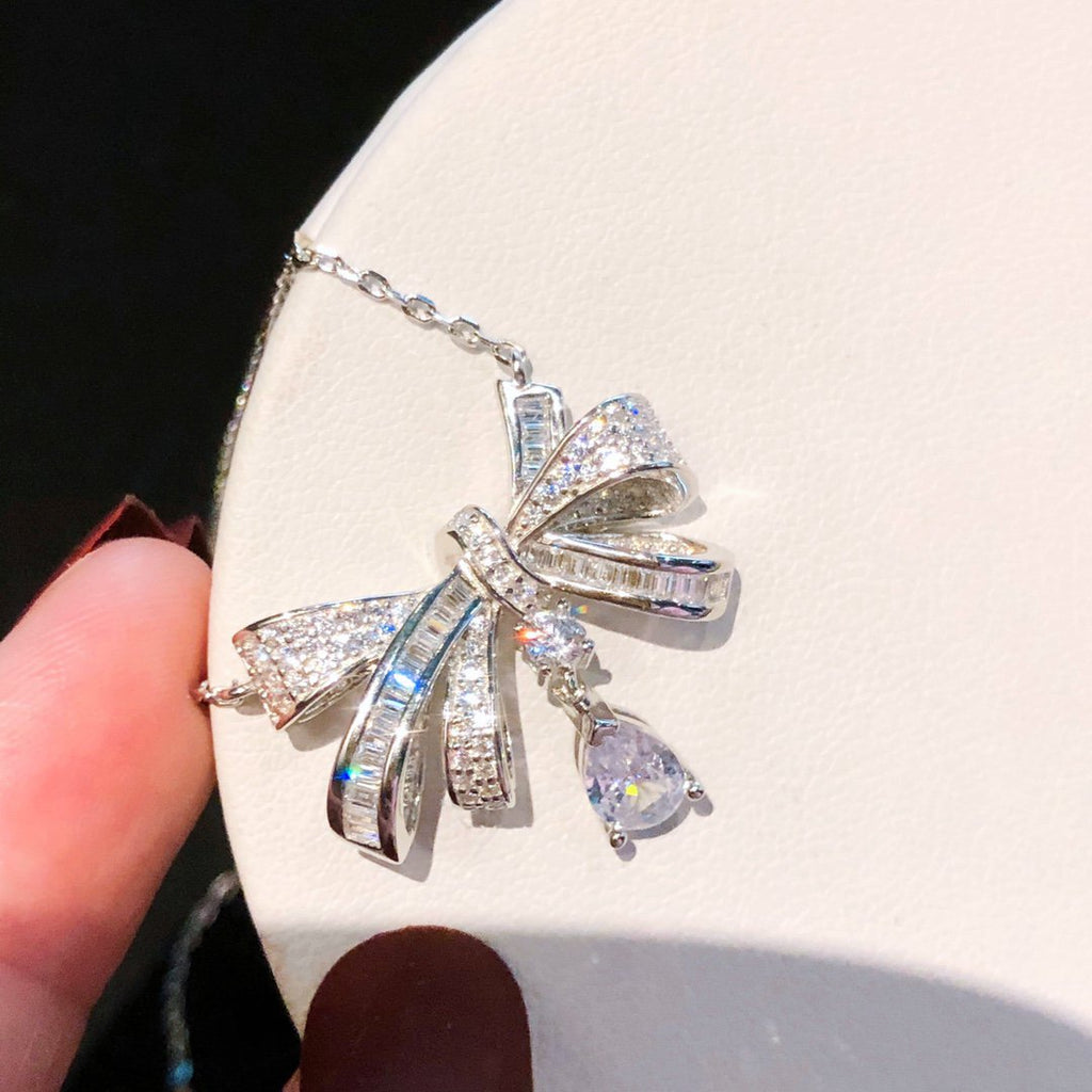 GRAFF TILDA BOW CLASSIC SILVER DIAMOND DROP NECKLACE