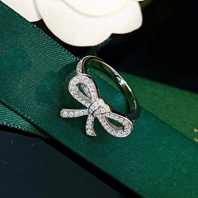 GRAFF TILDA BOW MINI SILVER DIAMOND RING