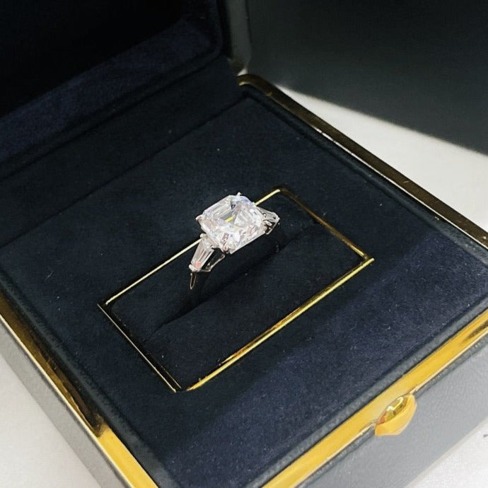 GRAFF PROMISE SQUARE EMERALD CUT SILVER DIAMOND RING