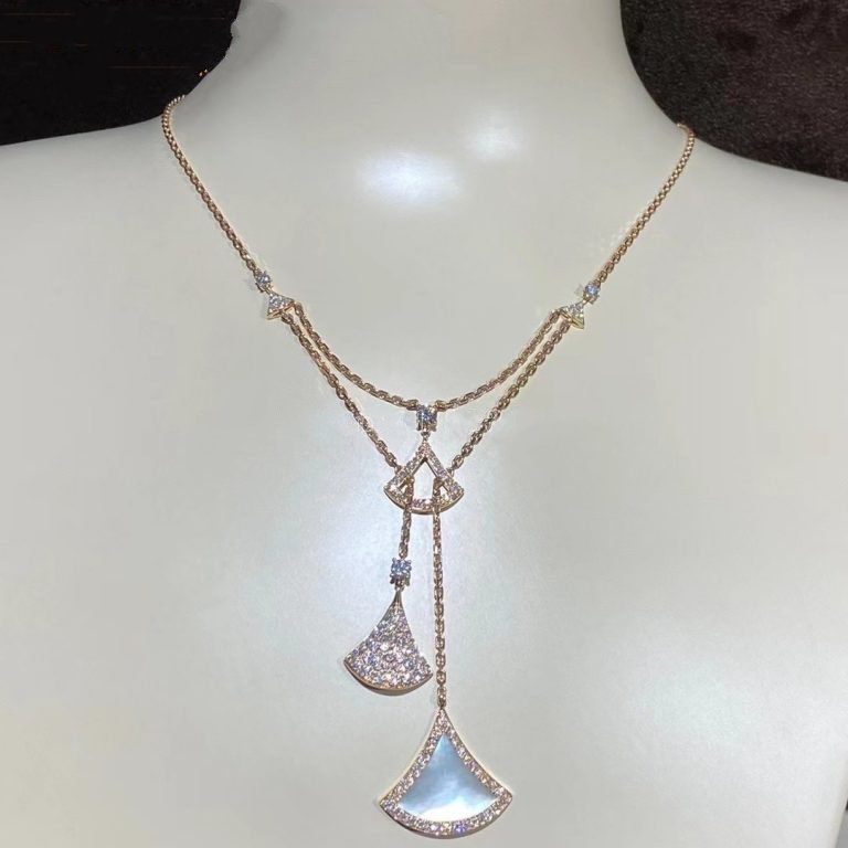 Bvlgari DREAM NECKLACE  3 MOTIF WHITE MOP DIAMOND