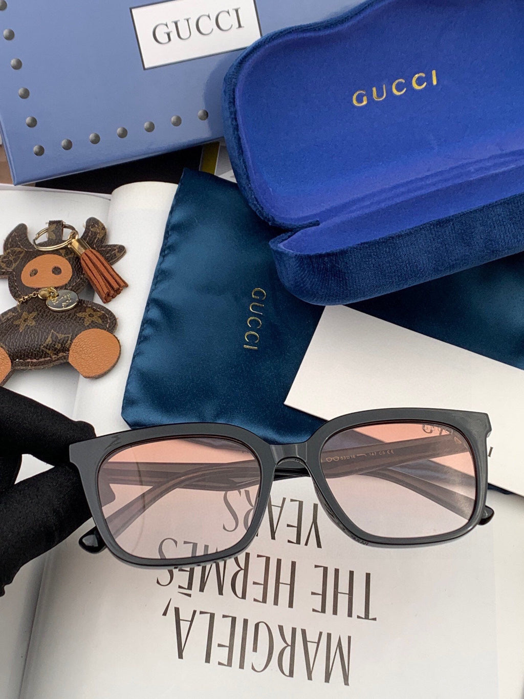 GUCCI RECTANGULAR FRAME SUNGLASSES G6290 IN ACETATE