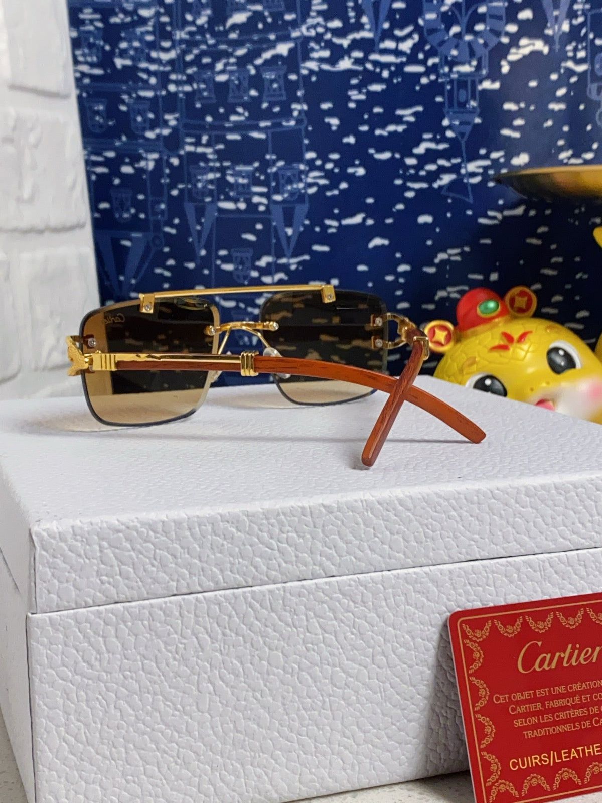 CARTIER SQUARE FRAME SUNGLASSES 522656 IN METAL AND WOODEN