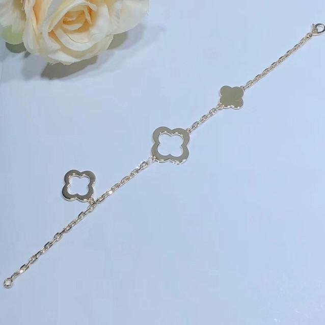 Van Cleef & Arpels PURE CLOVER GOLD BRACELET 3 MOTIFS