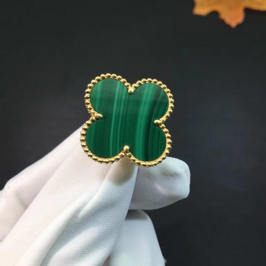 Van Cleef & Arpels CLOVER MALACHITE RING