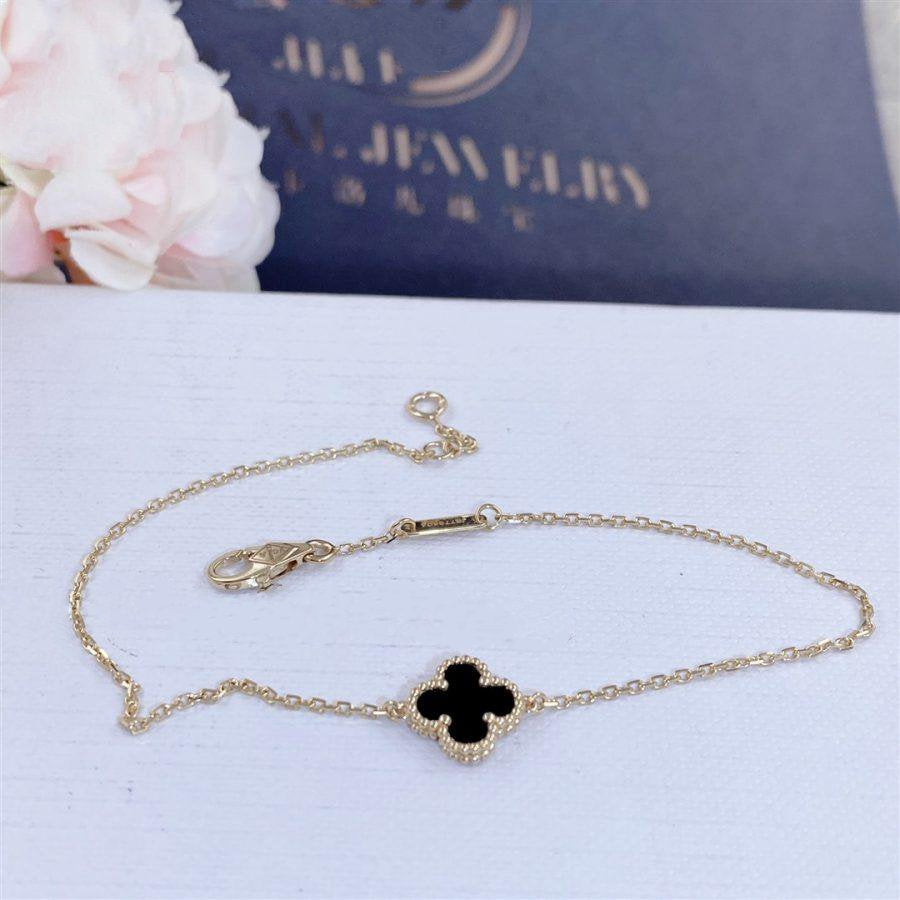 Van Cleef & Arpels CLOVER GOLD ONYX BRACELET