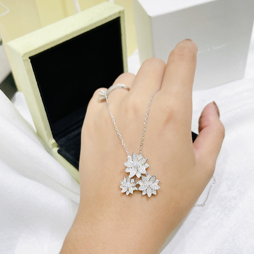 Van Cleef & Arpels LOTUS THREE FLOWERS SILVER DIAMOND NECKLACE