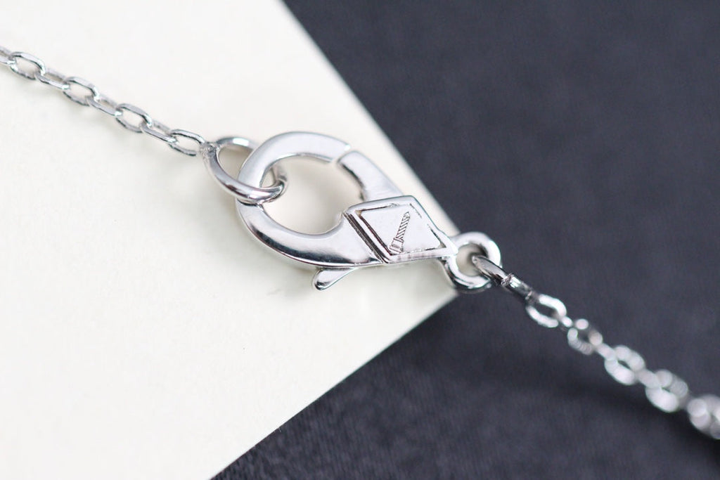 Van Cleef & Arpels LOTUS FLOWER SILVER DIAMOND NECKLACE
