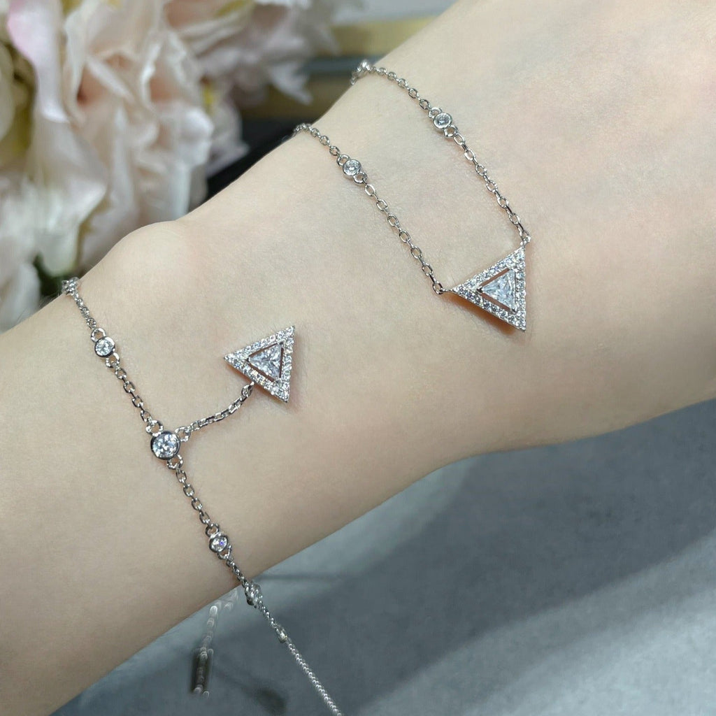 MESSIKA MESSIK TRIANGLE DIAMOND SILVER NECKLACE