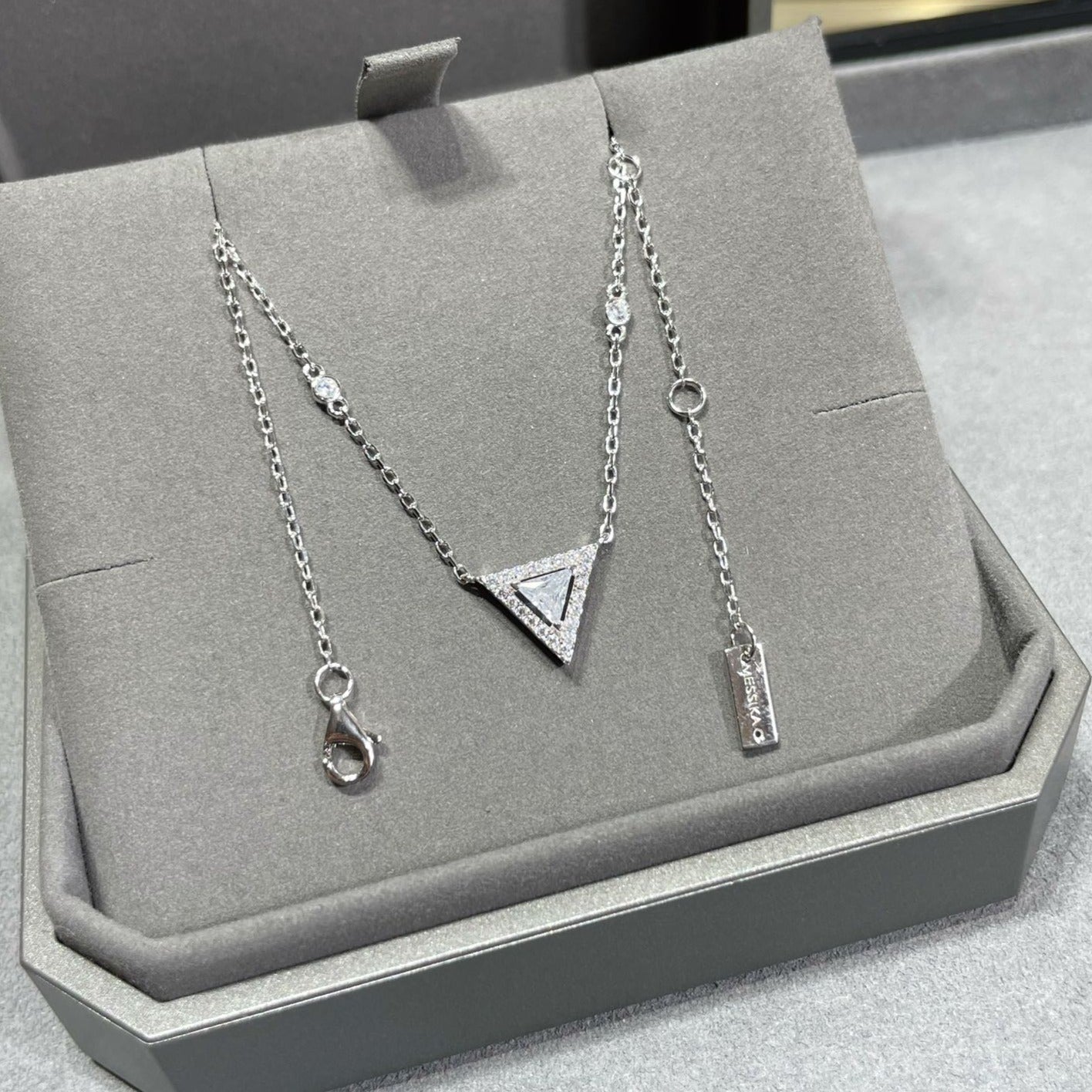 MESSIKA MESSIK TRIANGLE DIAMOND SILVER NECKLACE