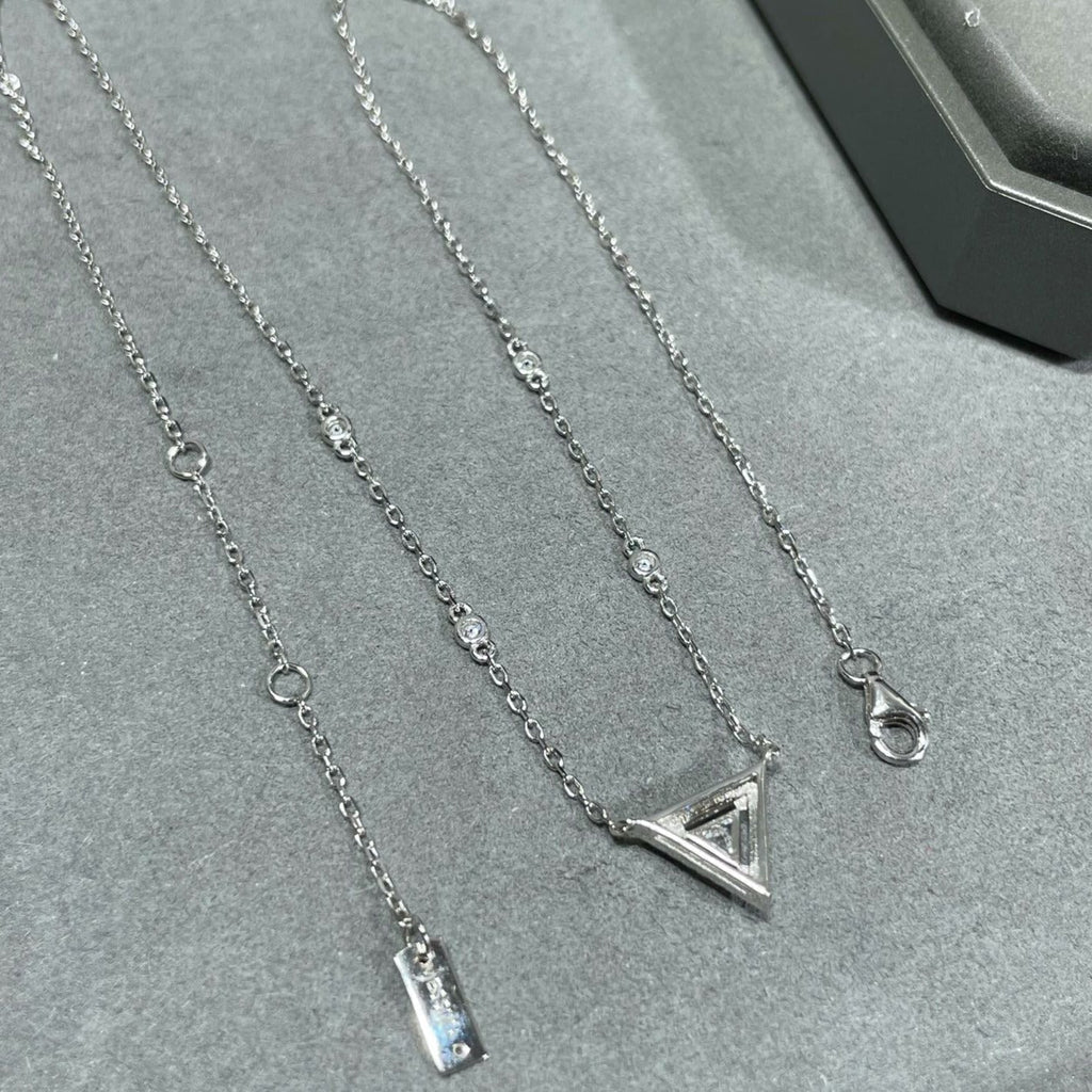 MESSIKA MESSIK TRIANGLE DIAMOND SILVER NECKLACE