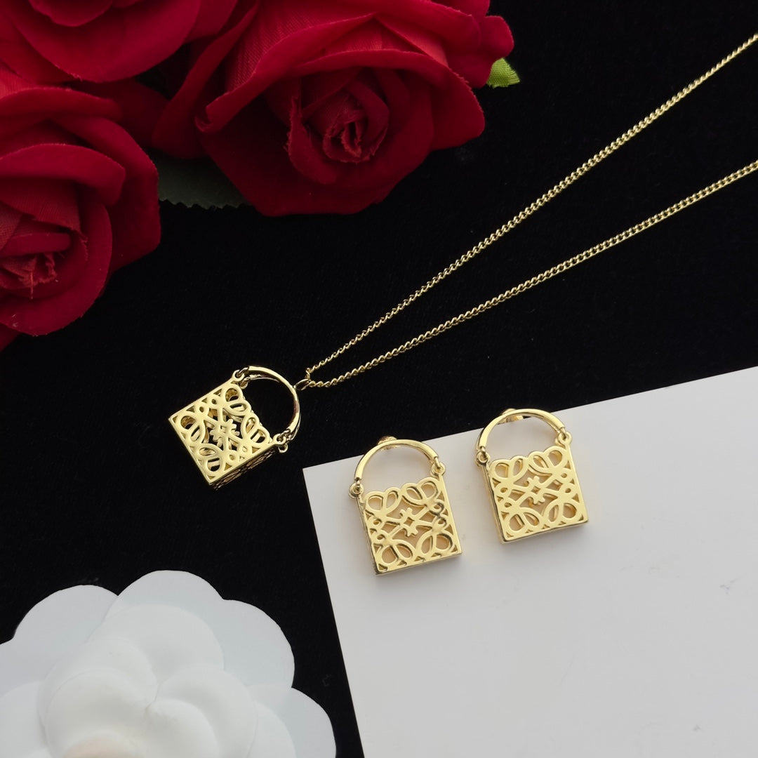 LOEWE ANAGRAM BAG GOLD STUD EARRINGS