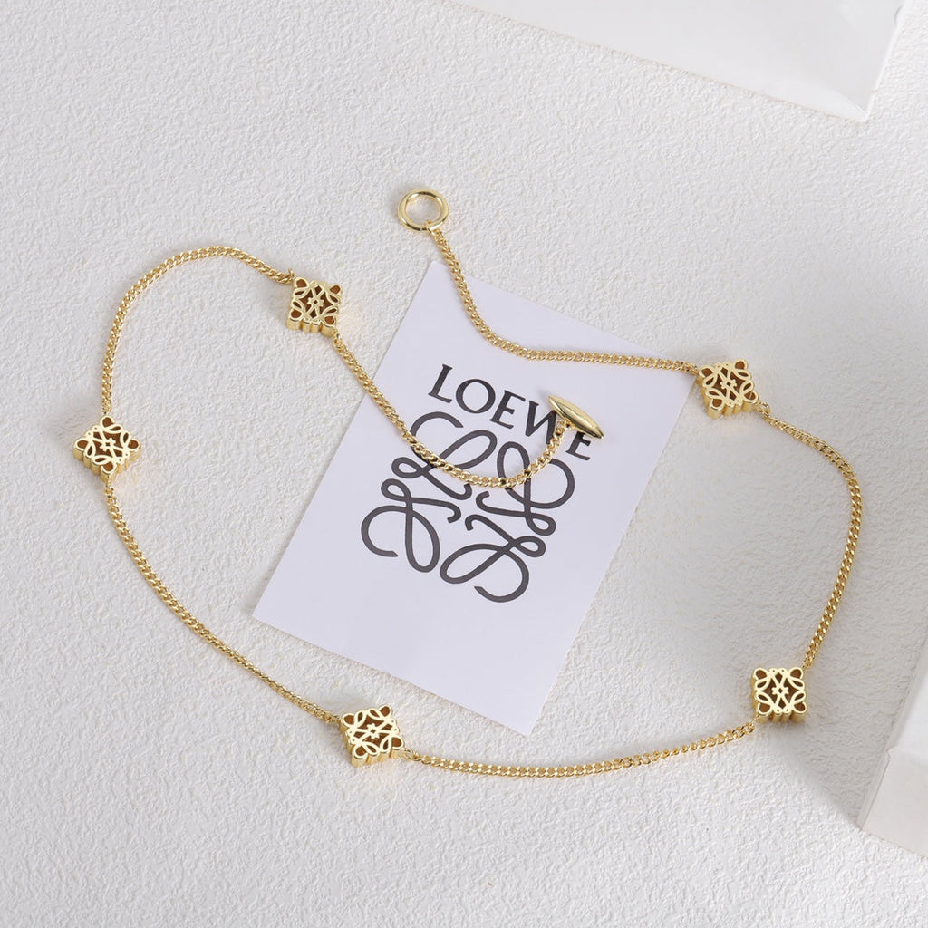 LOEWE ANAGRAM 5 MOTIFS GOLD NECKLACE